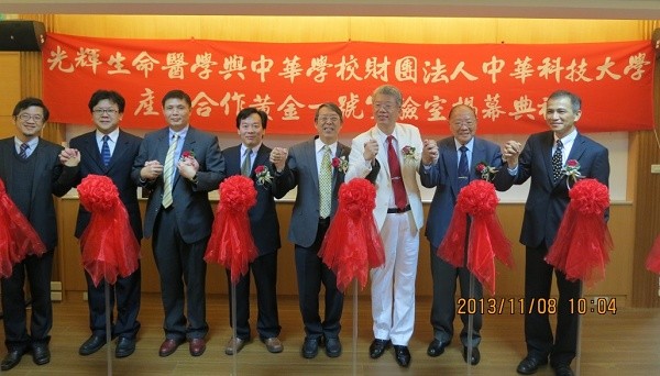 http://static.ettoday.net/images/441/d441332.jpg